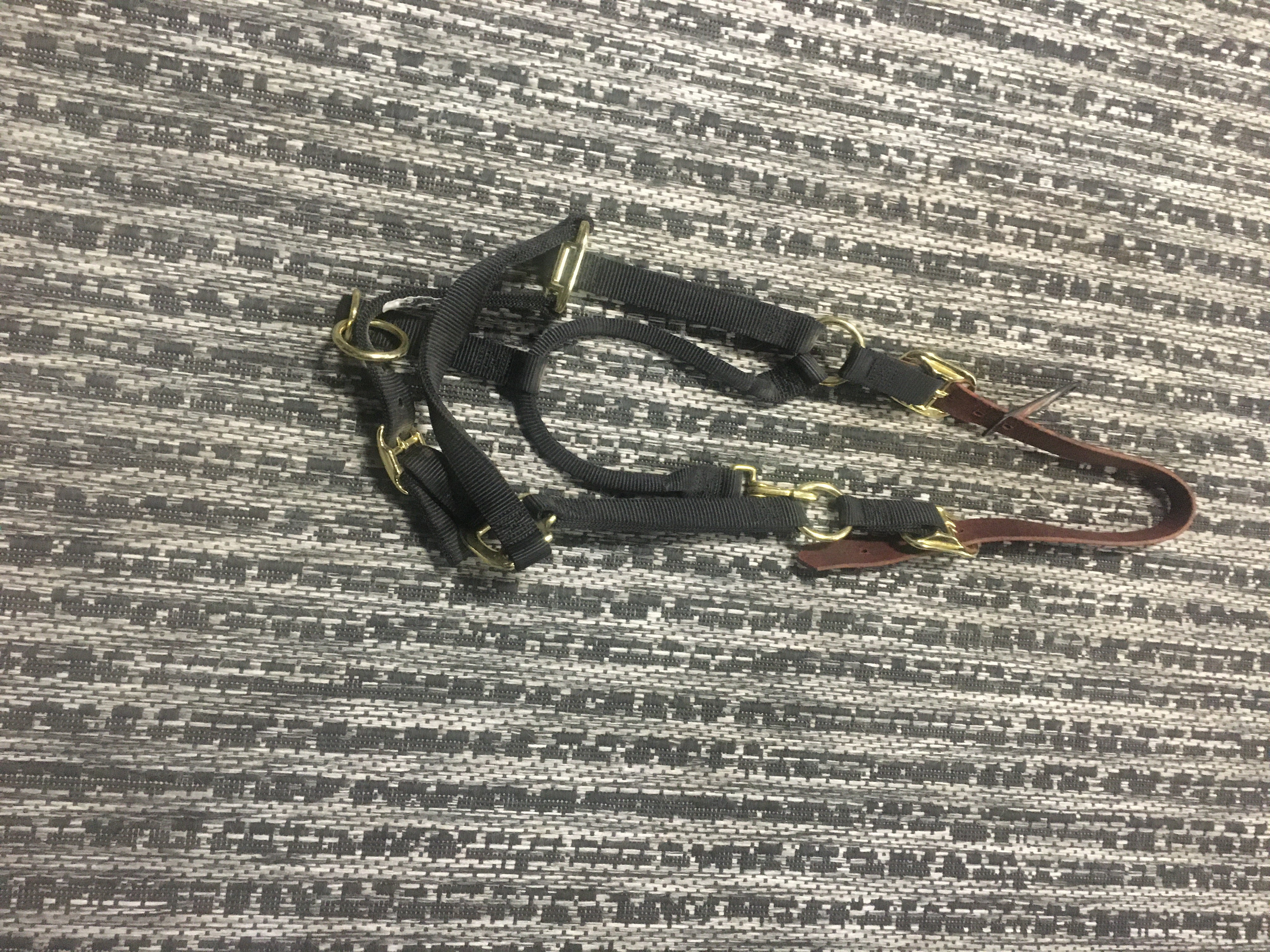 Breakaway halters